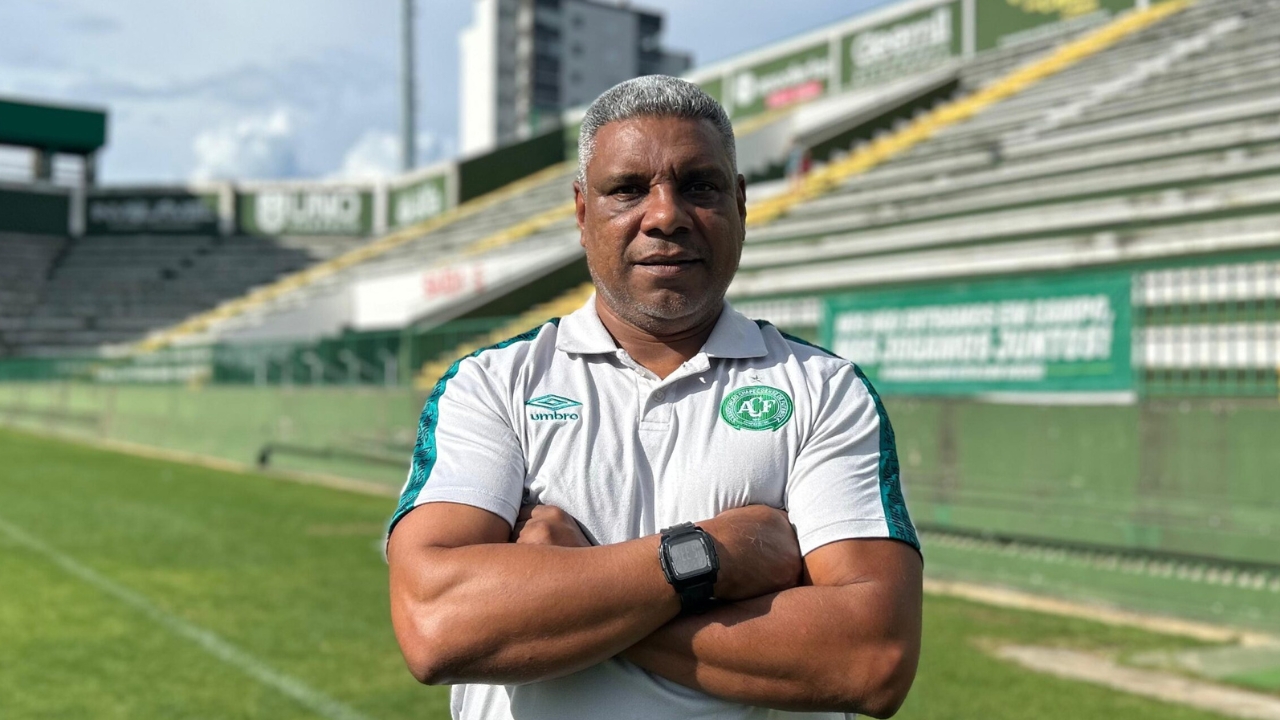 Chapecoense repatria auxiliar técnico