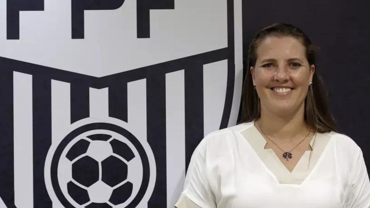 Santos anuncia coordenadora para o futebol feminino